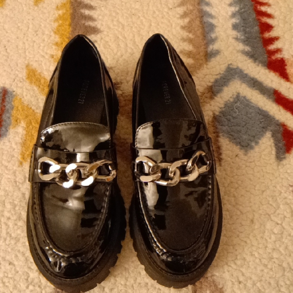 Forever 21 Black Platform Loafers with Silver Chain